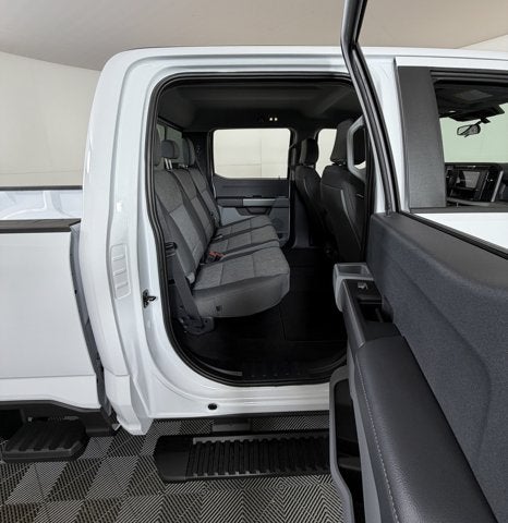 2026 Ford Super Duty F-350 SRW — detail view