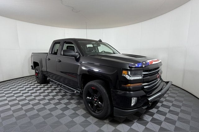 2017 Chevrolet Silverado 1500 LT in Black — front three-quarter view