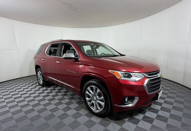 2021 Chevrolet Traverse Premier in Cajun Red Tintcoat — front three-quarter view
